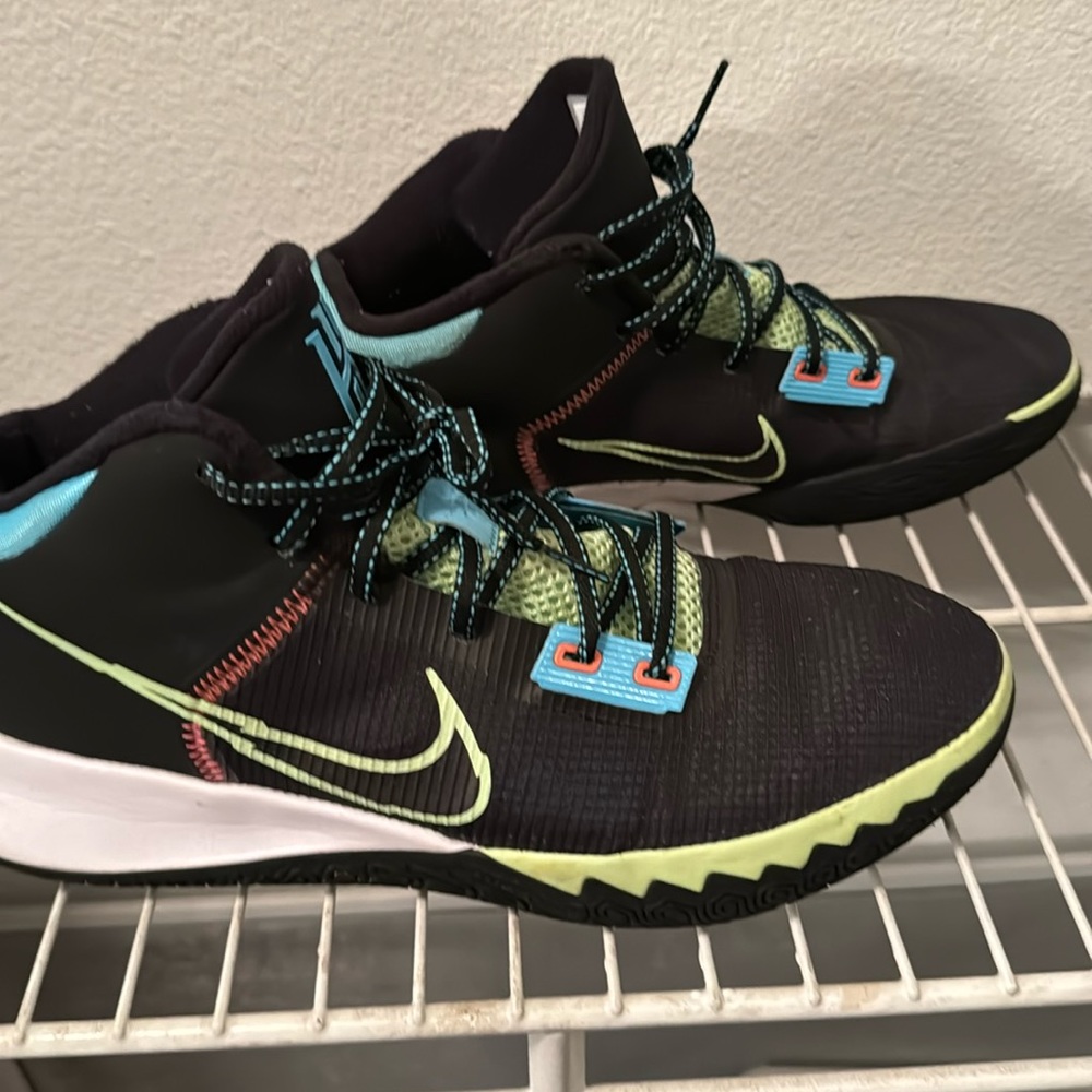 Kyries basketball shoes